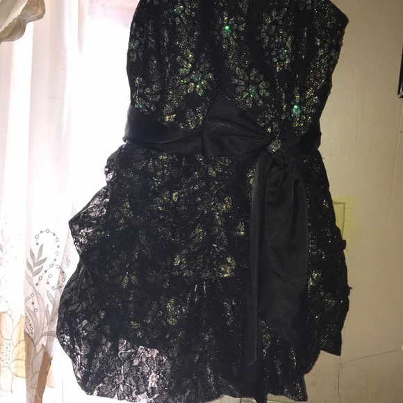 Junior Prom Dress - Picture 3 of 4